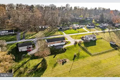 159 Edgewood Drive, New Holland, PA 17557 - Photo 8