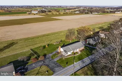 159 Edgewood Drive, New Holland, PA 17557 - Photo 2