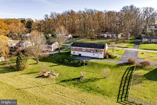 159 Edgewood Dr, New Holland, PA 17557 - Photo 14