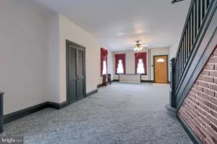 36 N 6th St, Columbia, PA 17512 - Photo 2