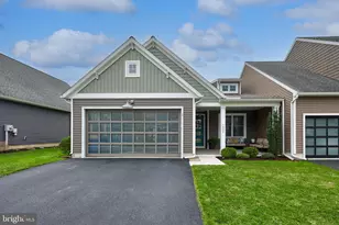 1432 Willow Creek Dr, Mount Joy, PA 17552 - Photo 1