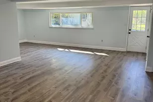 520 Hedgerow Ln, Lancaster, PA 17601 - Photo 2