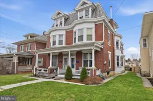 133 W High St, Manheim, PA 17545 - Photo 2