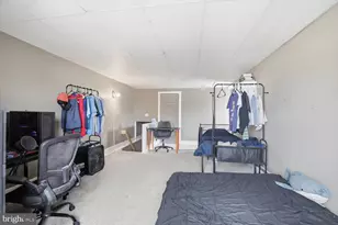 133 W High St, Manheim, PA 17545 - Photo 28