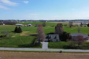 901 Cool Spring Rd, Manheim, PA 17545 - Photo 4