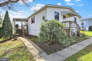 203 Greyfield Dr, Lancaster, PA 17603 - Photo 1