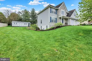 201 Cedar Hollow, Manheim, PA 17545 - Photo 2