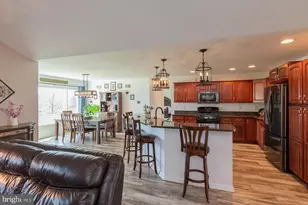 2050 Cloverton Dr, Columbia, PA 17512 - Photo 8