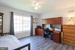 2050 Cloverton Dr, Columbia, PA 17512 - Photo 18