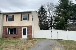 1105 Williamsburg Rd, Lancaster, PA 17603 - Photo 1