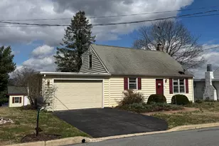 86 Village Dr, Mountville, PA 17554 - Photo 2