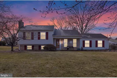 1818 Sturbridge Drive, Lancaster, PA 17601 - Photo 2