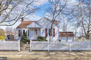 211 Noble St, Lititz, PA 17543 - Photo 1