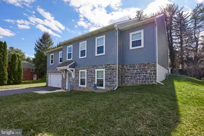 622 Enfield Drive, Lancaster, PA 17601 - Photo 2