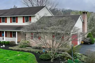 412 Wetherburn Dr, Lancaster, PA 17601 - Photo 1