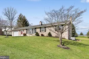 97 Hillside Dr, Ephrata, PA 17522 - Photo 4