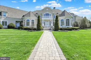 1000 Bluestone Dr, Lititz, PA 17543 - Photo 2