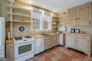 340 E Orange St, Lancaster, PA 17602 - Photo 22