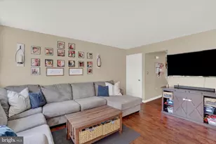 336 Deerfield Dr, Mount Joy, PA 17552 - Photo 6