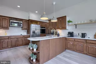 136 E Harrisburg Ave, Elizabethtown, PA 17022 - Photo 8