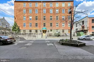 247 N Shippen St, Lancaster, PA 17602 - Photo 2