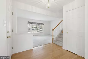 674 Royal View Dr, Lancaster, PA 17601 - Photo 6