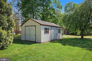 1203 Diamond St, Akron, PA 17501 - Photo 28