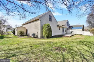 2202 Weeping Willow Ln, Mount Joy, PA 17552 - Photo 24