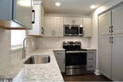 2 S Lime Street #4, Quarryville, PA 17566 - Photo 4