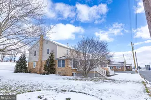 113 Black Horse Rd, Paradise, PA 17562 - Photo 2