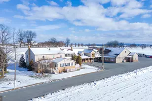 113 Black Horse Rd, Paradise, PA 17562 - Photo 1