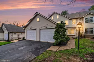 606 Crestgate Pl, Millersville, PA 17551 - Photo 2