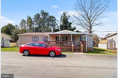 8 Madge Drive, Lancaster, PA 17603 - Photo 2