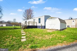 32 Circle Dr, Columbia, PA 17512 - Photo 22