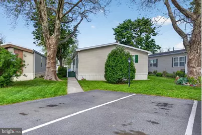 723 Sherry Lane, Lancaster, PA 17601 - Photo 2