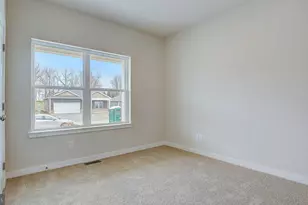 114 Erica Ln, Columbia, PA 17512 - Photo 10