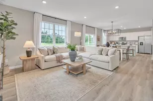 203 Lindsey Dr, Columbia, PA 17512 - Photo 2