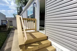 47 Hilltop Ave, Akron, PA 17501 - Photo 2