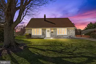 6260 Jeanette Dr, East Petersburg, PA 17520 - Photo 2