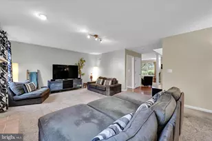 114 Crimson Ln, Elizabethtown, PA 17022 - Photo 10