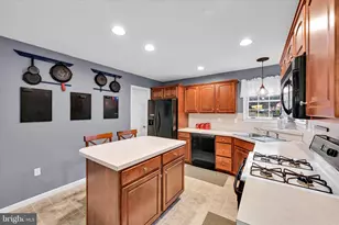 114 Crimson Ln, Elizabethtown, PA 17022 - Photo 16