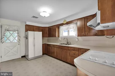 2460 Honeysuckle Lane, Lancaster, PA 17603 - Photo 14