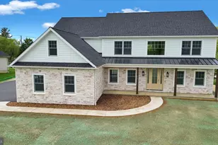 513 Cheltenham Ct, Lititz, PA 17543 - Photo 1
