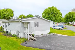 82 Taylor Dr, Ronks, PA 17572 - Photo 2