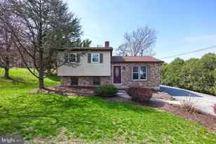 8 Bunker Hill Rd, Stevens, PA 17578 - Photo 2