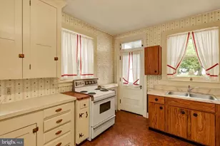 42 Market Square, Manheim, PA 17545 - Photo 16