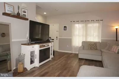 429 Locust Street, Lancaster, PA 17602 - Photo 2