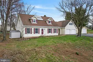 289 Buttonwood Dr, Elizabethtown, PA 17022 - Photo 1