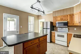 21 W Gramby St, Manheim, PA 17545 - Photo 14