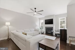 339 Bowyer Ln, Lititz, PA 17543 - Photo 2